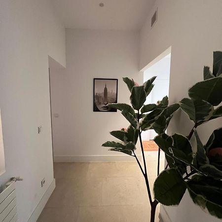 Private Rooms In Magdalena Street Madrid Exterior foto
